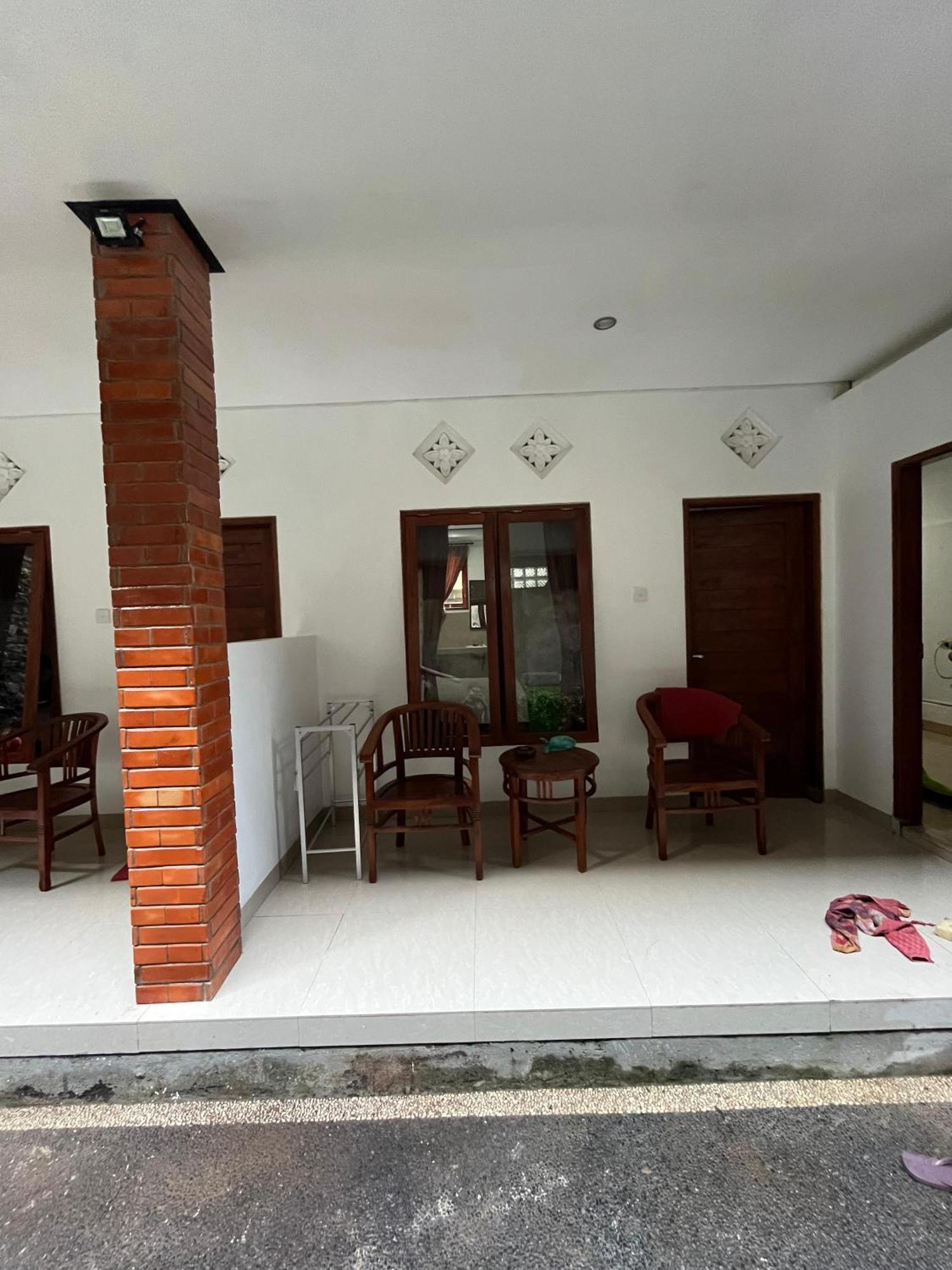 Gusti Room Ubud Eksteriør bilde